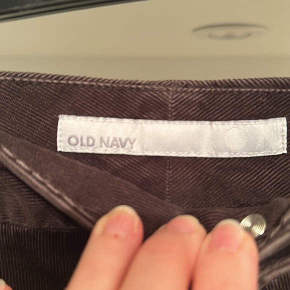 Old Navy women’s corduroy skirt in chocolate brown - Picture 3 of 8